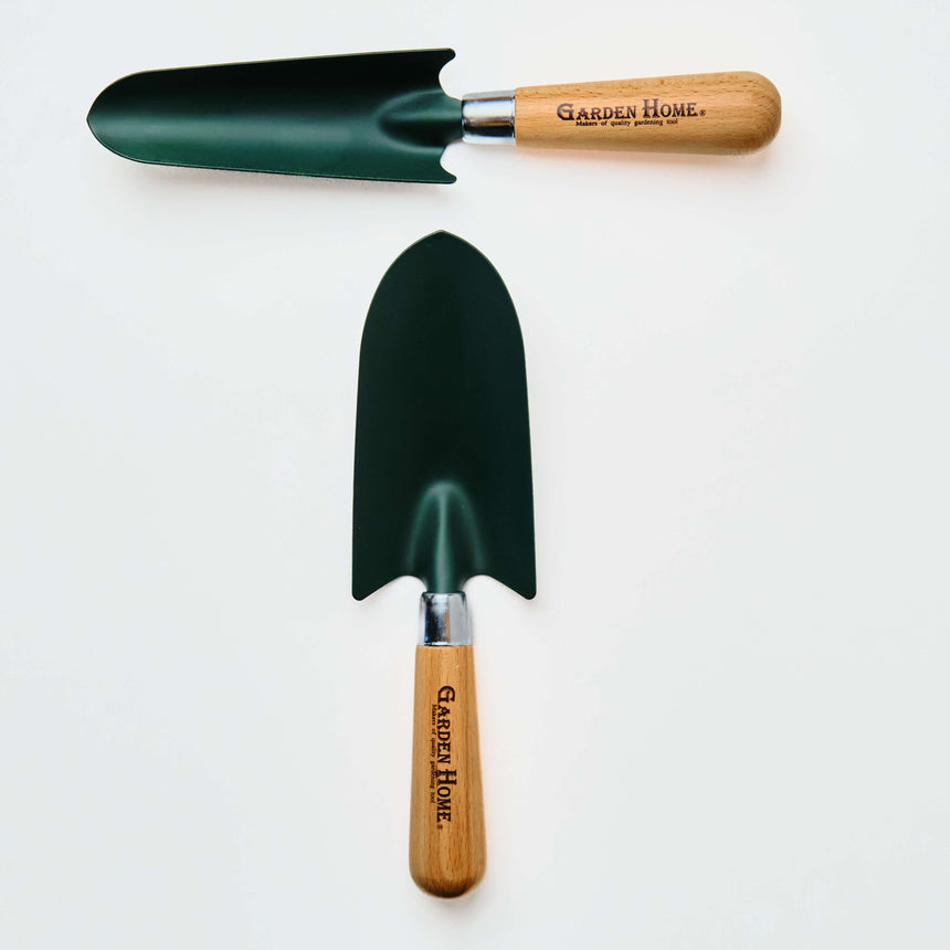 Wide Blade Green Trowel