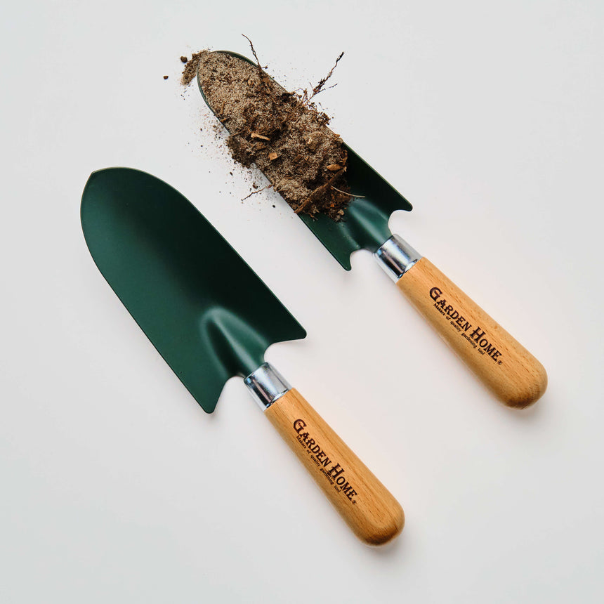 Wide Blade Green Trowel