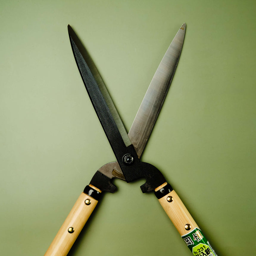 Okatsune Hedge Shears - Long Blade / Short handle